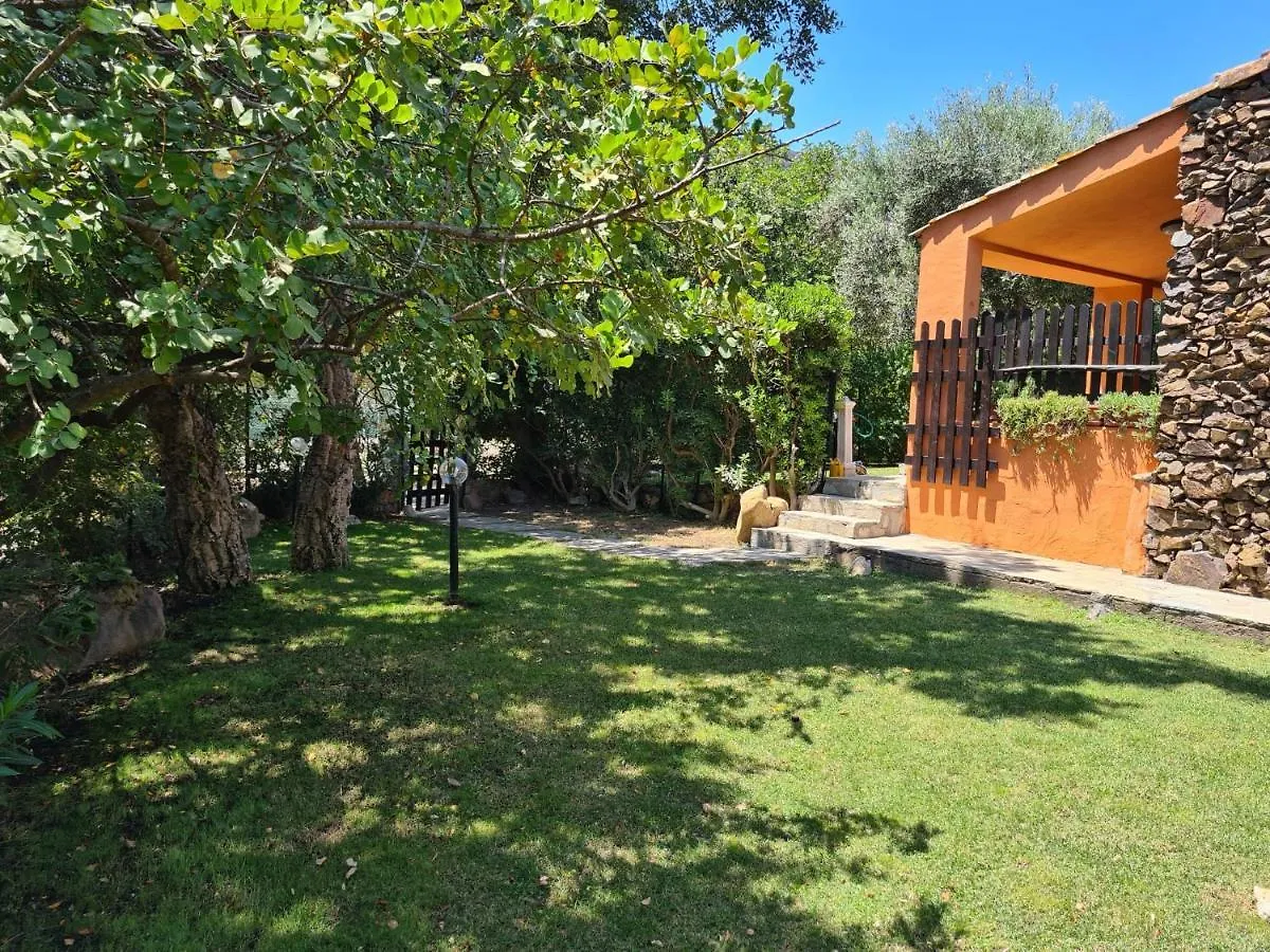 Villa Caposchiera A 500 Metri Dal Mare Вилласимиус 0*,